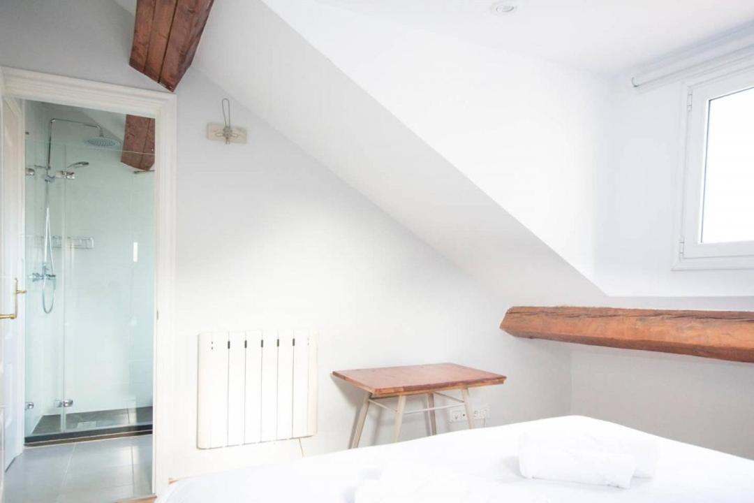 Cozy One-Bedroom Penthhouse La Latina Madrid Eksteriør billede